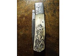 Damascus blade, Ox bone handle, Hand made scrimshaw, Old Hunter motive